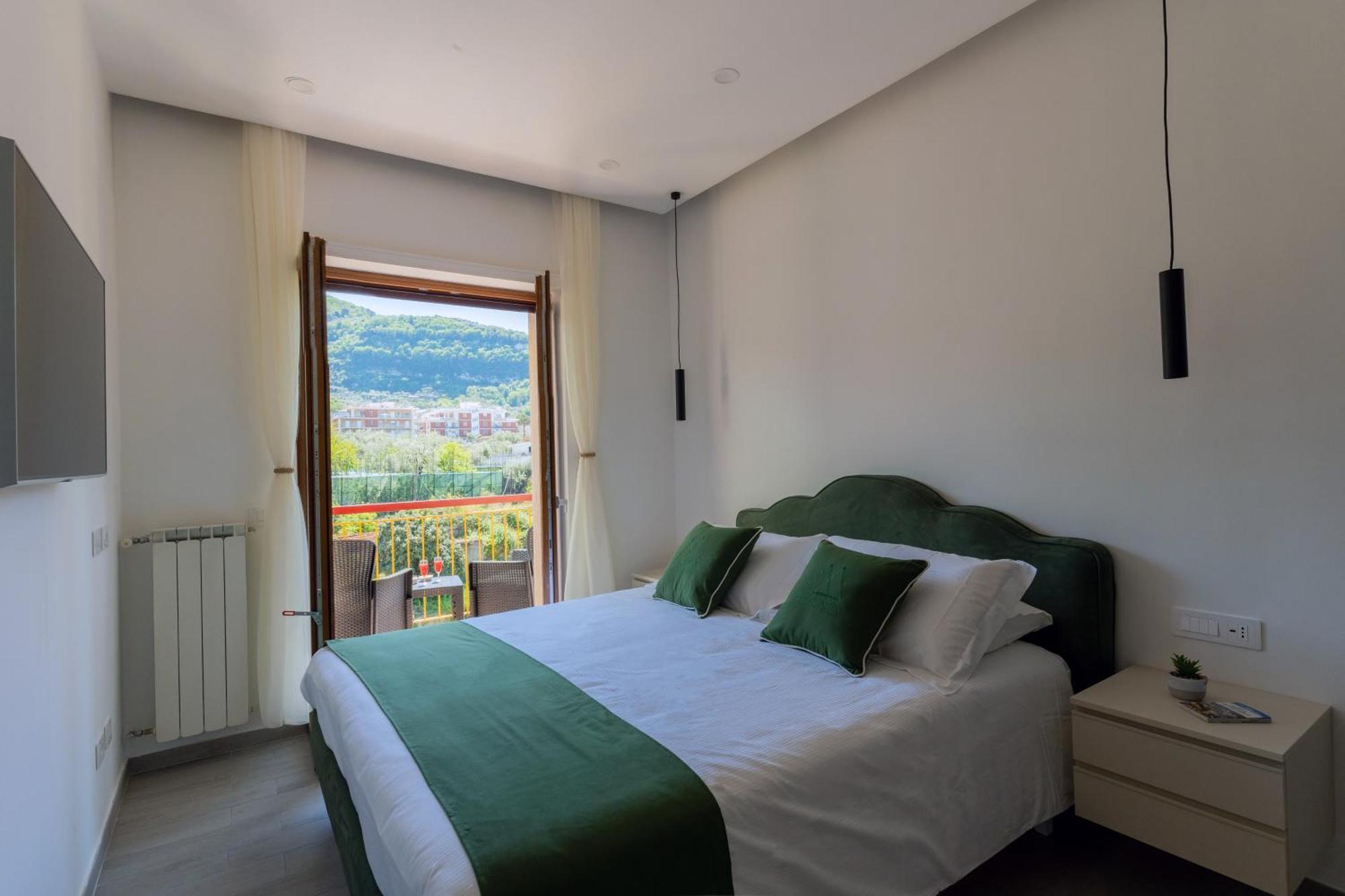 Mifra Suites Sorrento Exterior photo