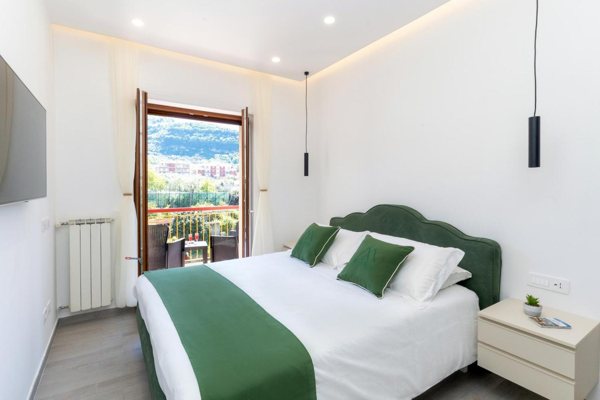 Mifra Suites Sorrento Exterior photo