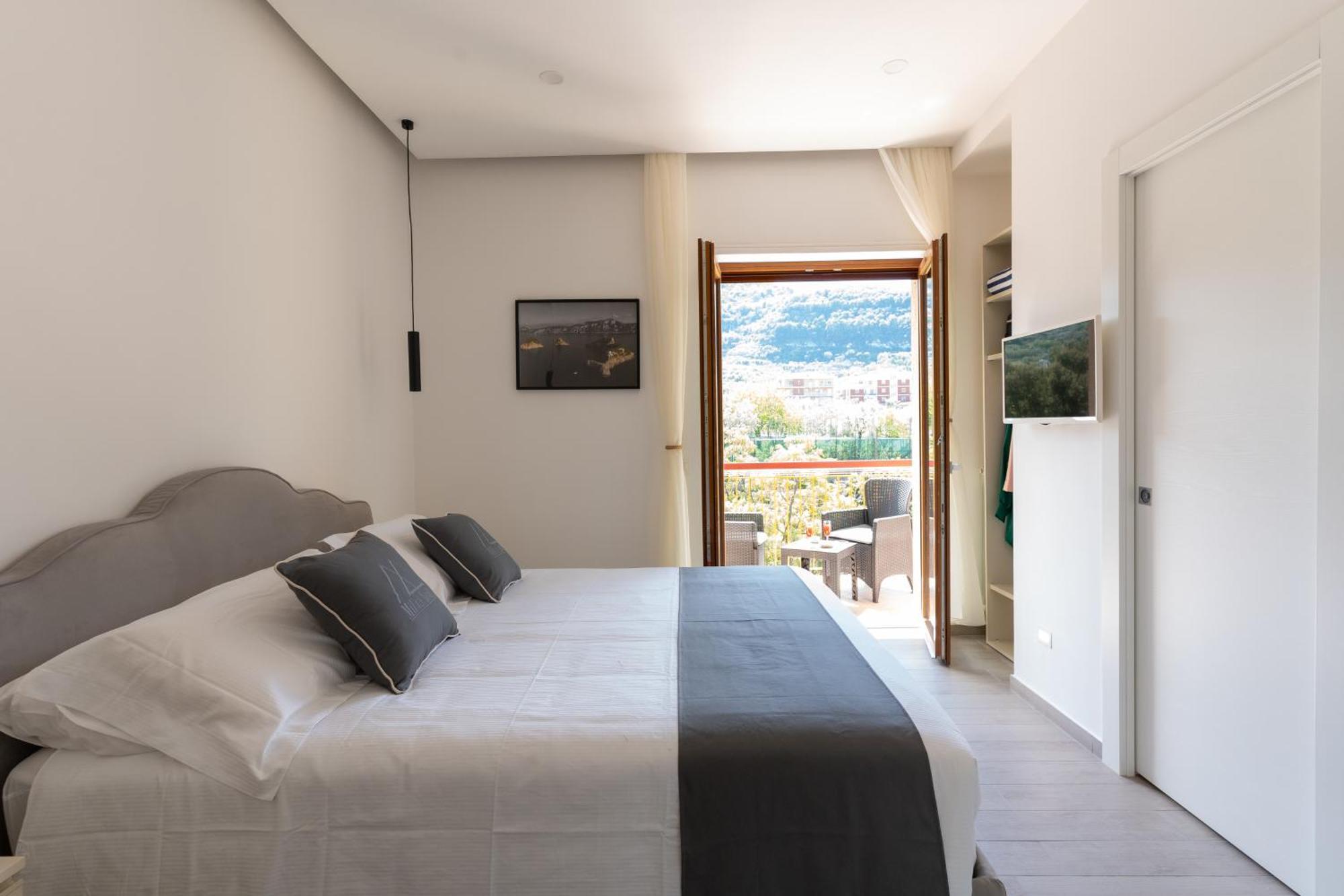Mifra Suites Sorrento Exterior photo